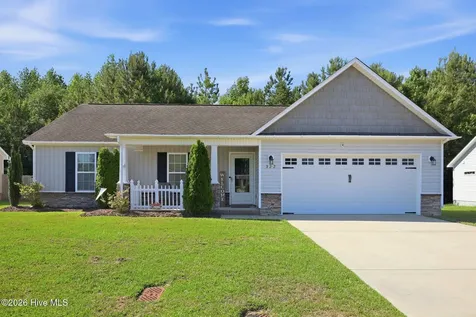 322 Tamarack Drive Ayden NC 28513