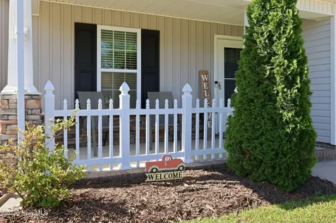 322 Tamarack Drive Ayden NC 28513