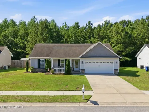 322 Tamarack Drive Ayden NC 28513