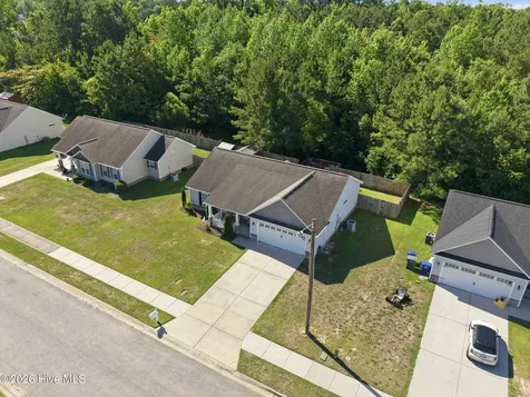 322 Tamarack Drive Ayden NC 28513