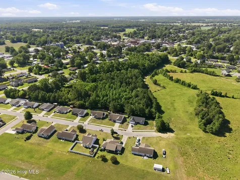 322 Tamarack Drive Ayden NC 28513