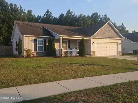 322 Tamarack Drive Ayden NC 28513