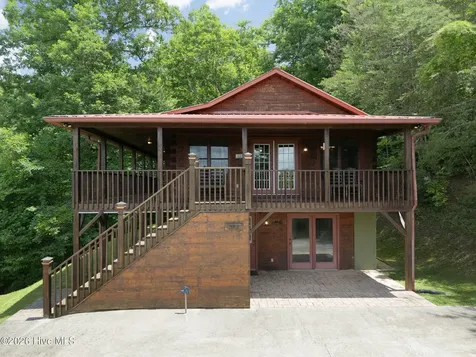 383 Hy Cobb Drive Murphy NC 28906