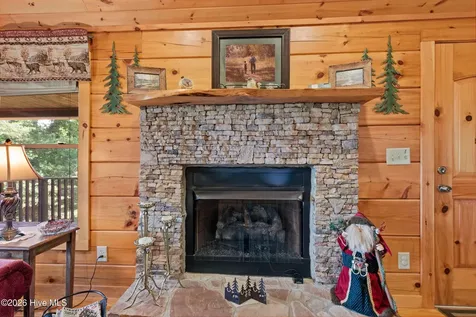 383 Hy Cobb Drive Murphy NC 28906