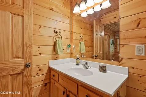 383 Hy Cobb Drive Murphy NC 28906