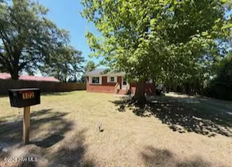 102 House Street Robersonville NC 27871