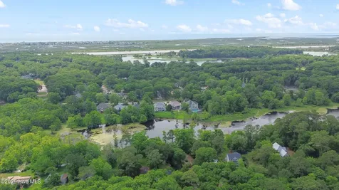 724 Sunset Lakes Boulevard SW Sunset Beach NC 28468