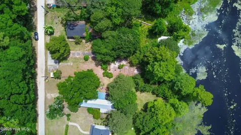 724 Sunset Lakes Boulevard SW Sunset Beach NC 28468
