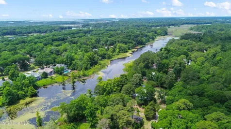 724 Sunset Lakes Boulevard SW Sunset Beach NC 28468