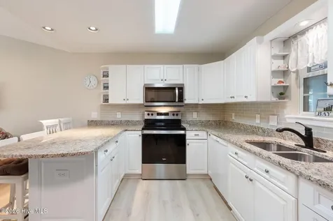 105 NE 15th Street Oak Island NC 28465
