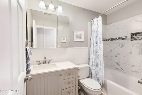105 NE 15th Street Oak Island NC 28465