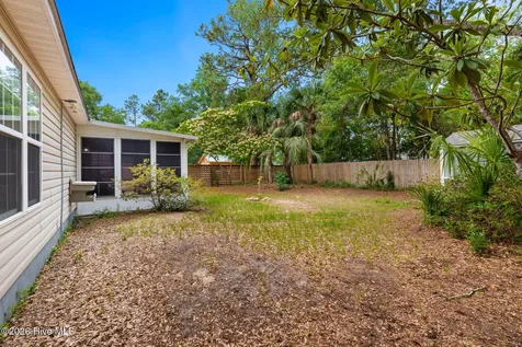 105 NE 15th Street Oak Island NC 28465
