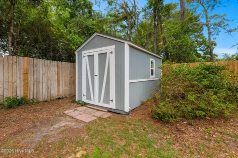 105 NE 15th Street Oak Island NC 28465