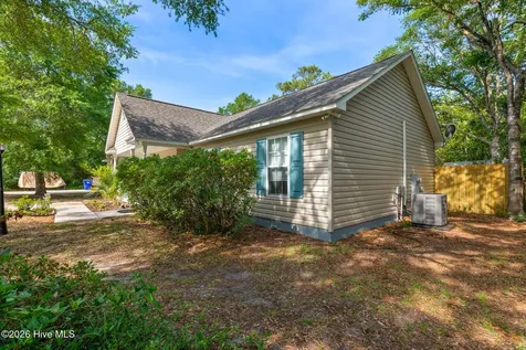 105 NE 15th Street Oak Island NC 28465