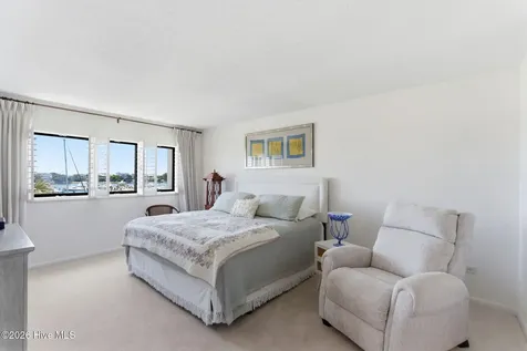 322 Causeway Drive Wrightsville Beach NC 28480