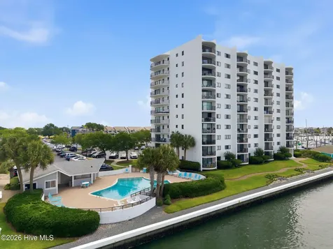322 Causeway Drive Wrightsville Beach NC 28480