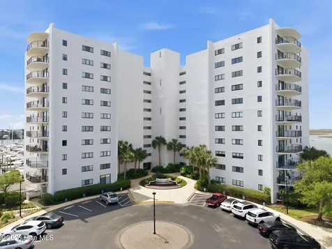 322 Causeway Drive Wrightsville Beach NC 28480