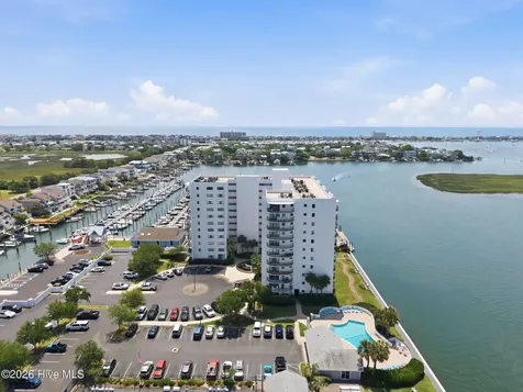 322 Causeway Drive Wrightsville Beach NC 28480
