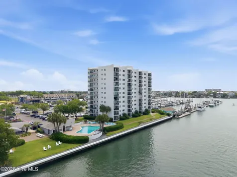 322 Causeway Drive Wrightsville Beach NC 28480