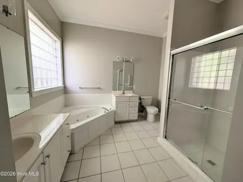 4908 Shaftesbury Place Wilmington NC 28409
