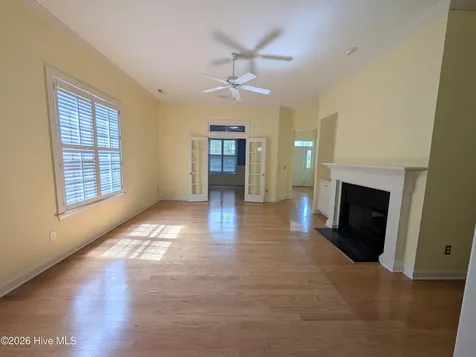 4908 Shaftesbury Place Wilmington NC 28409