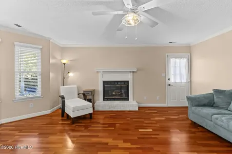 382 Riggs Road Hubert NC 28539