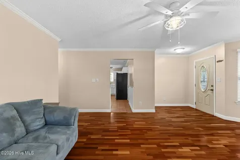 382 Riggs Road Hubert NC 28539