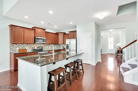 633 Steele Loop Wilmington NC 28411