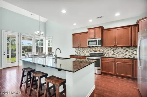 633 Steele Loop Wilmington NC 28411