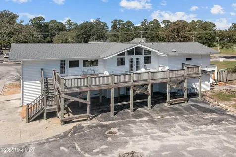 732 Azalea Drive Hampstead NC 28443