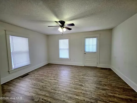 11246 Highway 301 S Four Oaks NC 27524