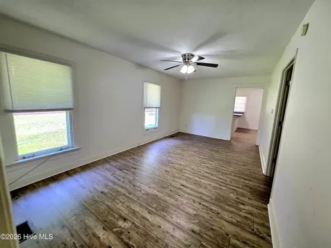 11246 Highway 301 S Four Oaks NC 27524