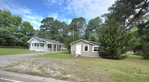 11246 Highway 301 S Four Oaks NC 27524