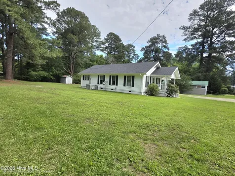11246 Highway 301 S Four Oaks NC 27524