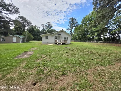 11246 Highway 301 S Four Oaks NC 27524