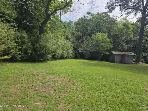 11246 Highway 301 S Four Oaks NC 27524