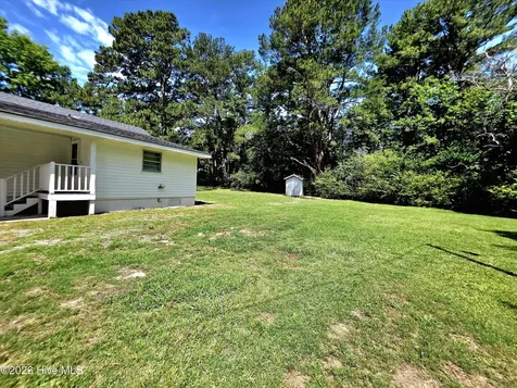 11246 Highway 301 S Four Oaks NC 27524