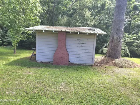 11246 Highway 301 S Four Oaks NC 27524