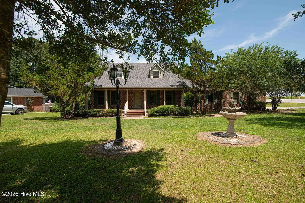 1020 Holly Creek Boulevard Williamston NC 27892
