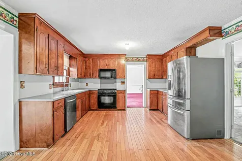 1020 Holly Creek Boulevard Williamston NC 27892