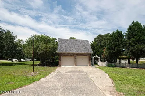 1020 Holly Creek Boulevard Williamston NC 27892