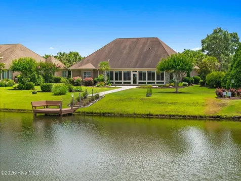 8476 Compass Pointe East Wynd NE Leland NC 28451