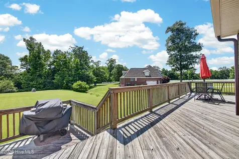 107 Grey Barn Road Jacksonville NC 28540