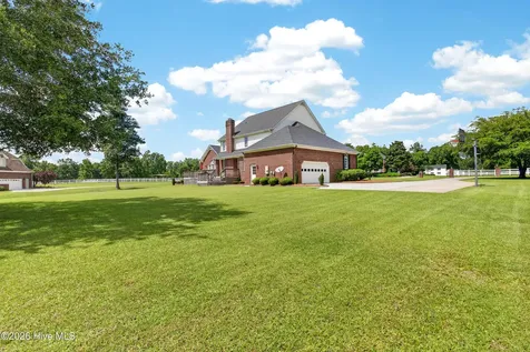 107 Grey Barn Road Jacksonville NC 28540