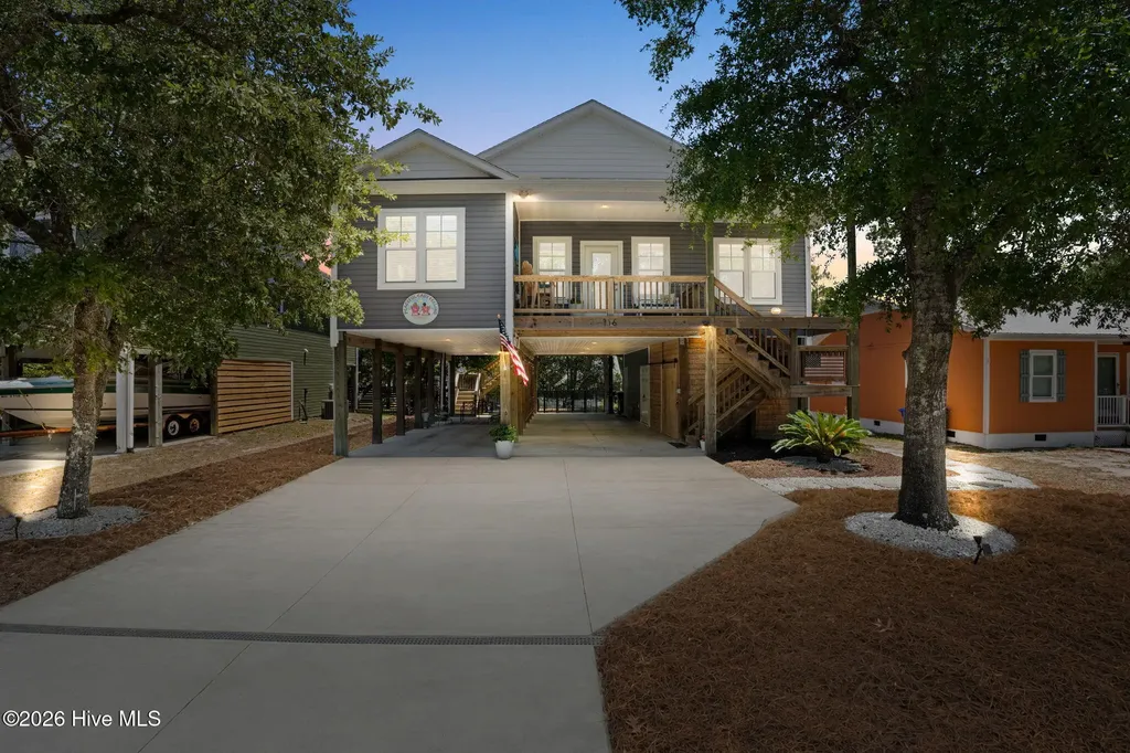 116 NE 12th Street Oak Island NC 28465