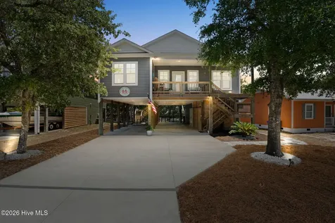 116 NE 12th Street Oak Island NC 28465
