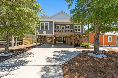 116 NE 12th Street Oak Island NC 28465