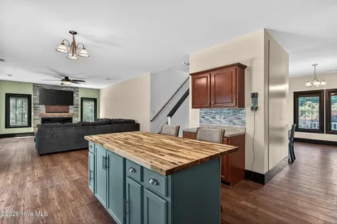 140 Old Beechtree Lane Jacksonville NC 28540