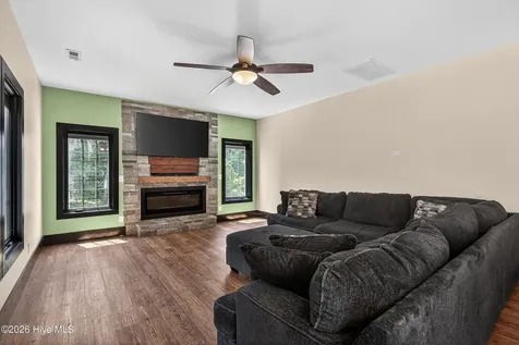 140 Old Beechtree Lane Jacksonville NC 28540