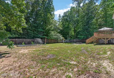 140 Old Beechtree Lane Jacksonville NC 28540